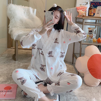 Kokvilnas pidžama ar mežģīnēm grūtniecēm