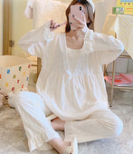 Divdaļīgs izšūts grūtnieču pidžamu komplekts