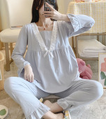 Divdaļīga brīva grūtnieču pidžama ar izšuvumu un lentīti