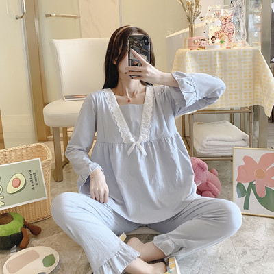 Divdaļīga brīva grūtnieču pidžama ar izšuvumu un lentīti