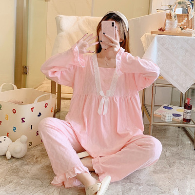 Divdaļīga brīva grūtnieču pidžama ar izšuvumu un lentīti