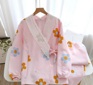 Sieviešu grūtnieču pidžama ar pārejas blūzi un biksēm