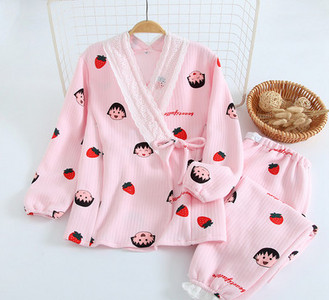 Sieviešu grūtnieču pidžama ar pārejas blūzi un biksēm