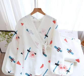 Sieviešu grūtnieču pidžama ar pārejas blūzi un biksēm