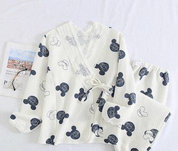 Sieviešu grūtnieču pidžama ar pārejas blūzi un biksēm