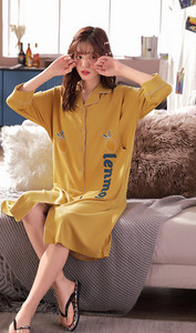 Jauna modeļa sieviešu naktskrekls ar pogām un kabatām grūtniecēm