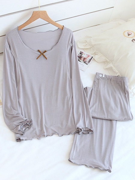 Kokvilnas grūtnieču pidžama ar garām piedurknēm