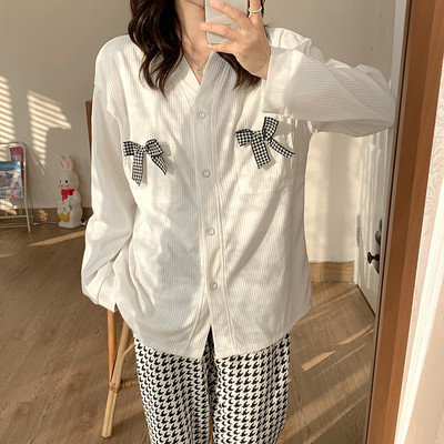 Grūtnieču pidžama ar garām piedurknēm rūtaini