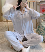 Divdaļīgs pidžamu komplekts grūtniecēm ar izšuvumu