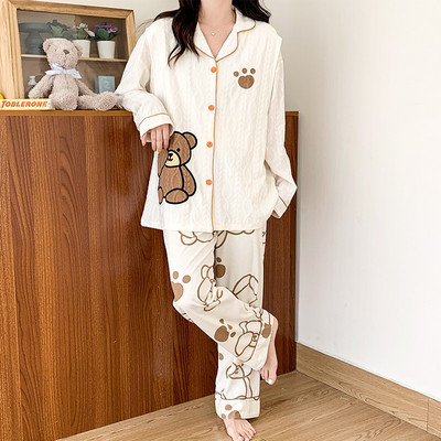 Ανοιξιάτικες βαμβακερές πιτζάμες με κουμπιά