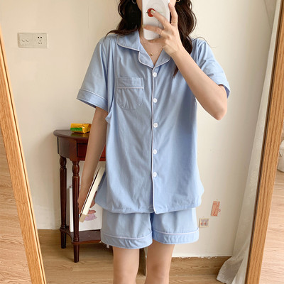 Kratka ljetna pidžama s gumbima pogodna za trudnice