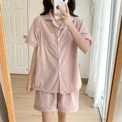 Kratka ljetna pidžama s gumbima pogodna za trudnice