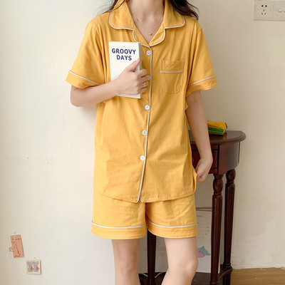 Kratka ljetna pidžama s gumbima pogodna za trudnice