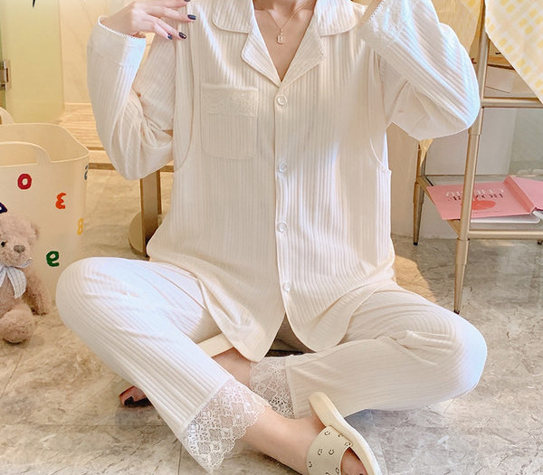 Proljetna pamučna trudnička pidžama na kopčanje