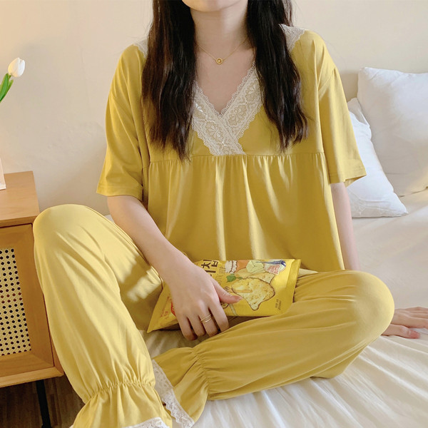 Πιτζάμες για εγκύους - τρία μοντέλα