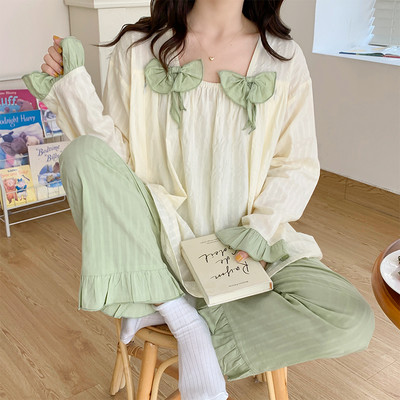 Καλοκαιρινές χαλαρές πιτζάμες εγκυμοσύνης με οβάλ λαιμόκοψη