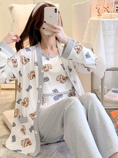 Βαμβακερό σετ  σε τρία μέρη - πιτζάμες και μπουρνούζι κατάλληλο για εγκύους