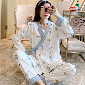Памучна пижама от три части с цветна щампа