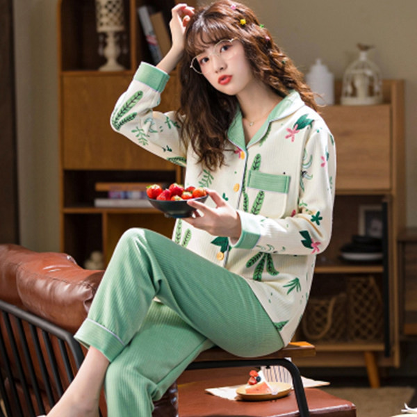 Pavasario-rudens šonkauliu megzta nėščiųjų pižama