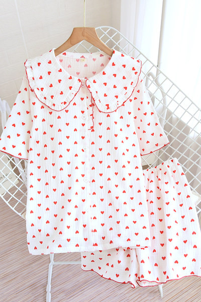 Ženska ljetna pidžama srca - bluza i kratke hlače