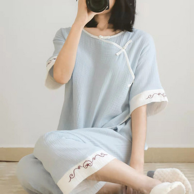 Дамска пижама с бродерия -две части