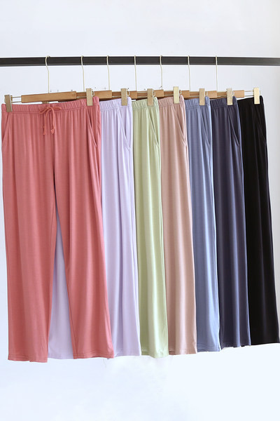 Jednobojna ženska spavaćica