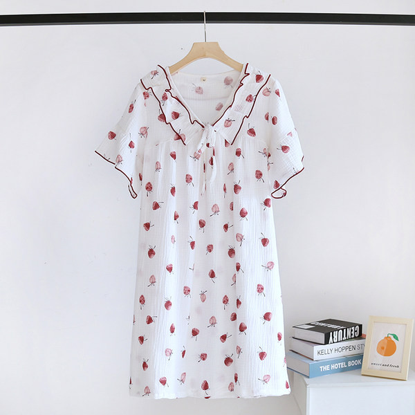 Βαμβακερό νυχτικό με βολάν