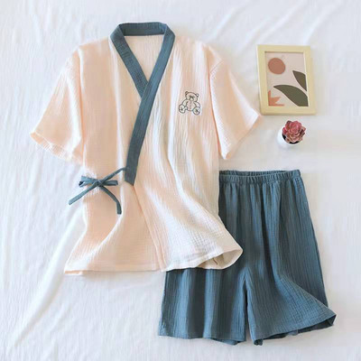 Sieviešu vasaras kimono tipa pidžama ar izšuvumu