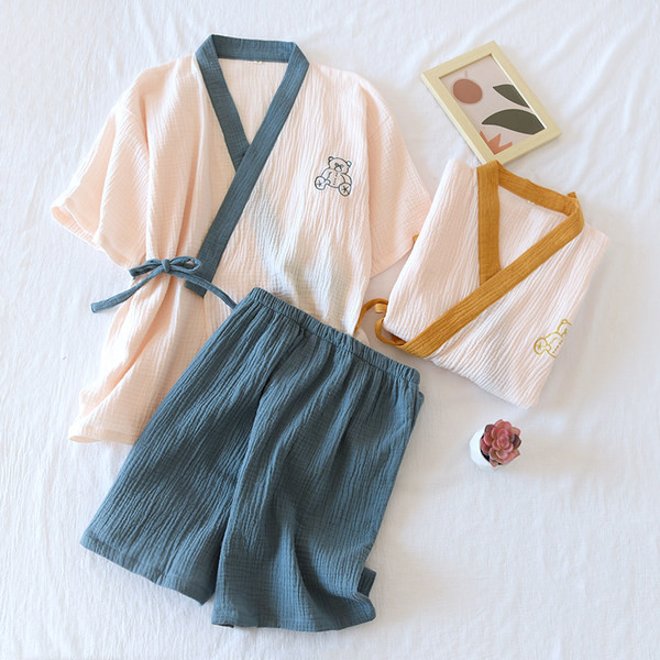 Ženska ljetna pidžama tipa kimono s vezom