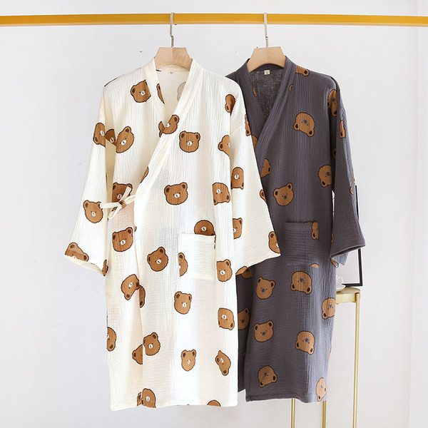 Pamučni kućni ogrtač s asimetričnim kopčanjem