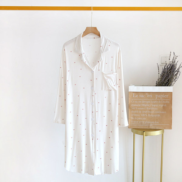 Ženska spavaćica sa dugim rukavima