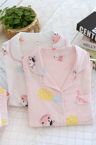 Дамска памучна пижама с цветна щампа