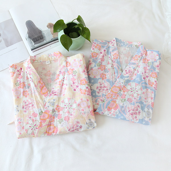 Novi model ženske spavaćice sa cvjetnim uzorkom