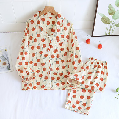 Γυναικείες πιτζάμες  με φλοράλ μοτίβα και κούμπωμα με κουμπιά