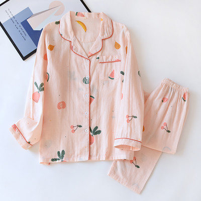 Γυναικείες πιτζάμες  με φλοράλ μοτίβα και κούμπωμα με κουμπιά