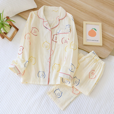 Γυναικείες πιτζάμες  με φλοράλ μοτίβα και κούμπωμα με κουμπιά