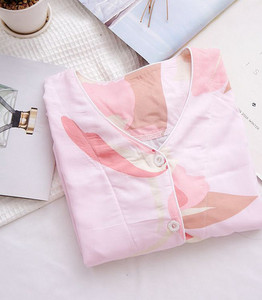 Νέο μοντέλο γυναικείο νυχτικό με έγχρωμη στάμπα