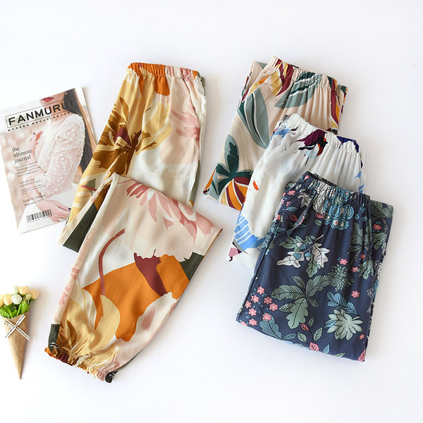 Ženska spavaćica u boji