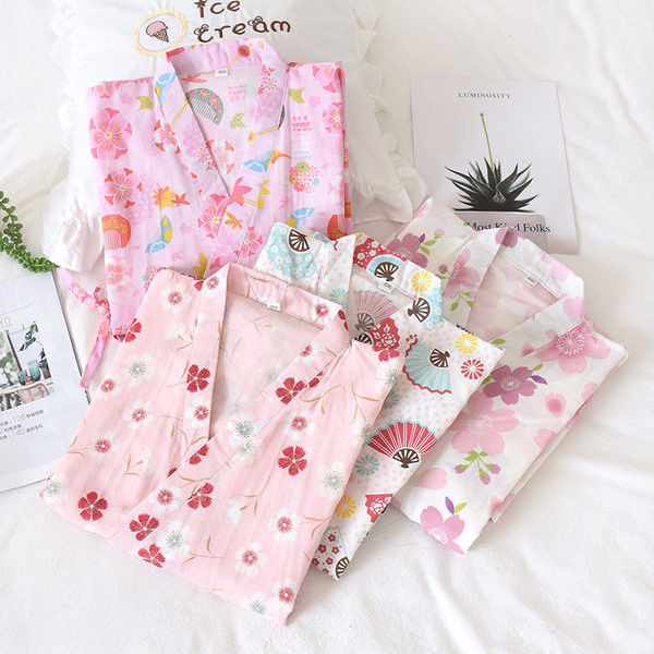 Cămașă de noapte de damă cu model floral și cravate