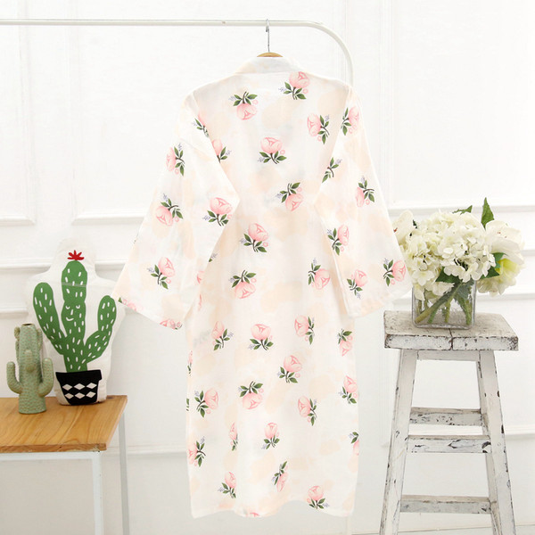 Βαμβακερό μπουρνούζι με ασύμμετρο κούμπωμα