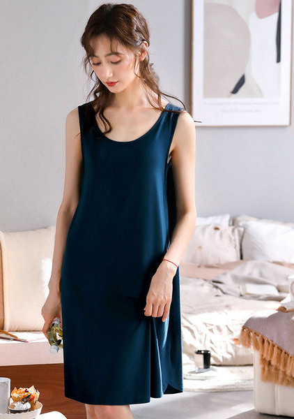 Едноцветна лятна нощница за жени