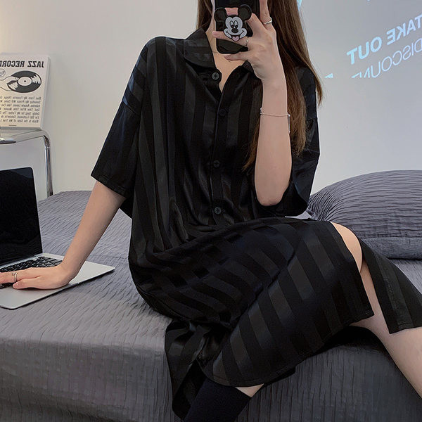 Pijama de vară în dungi cu mâneci 3/4 și închidere cu nasturi