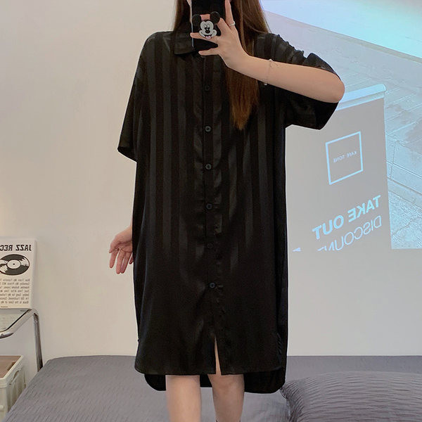 Pijama de vară în dungi cu mâneci 3/4 și închidere cu nasturi