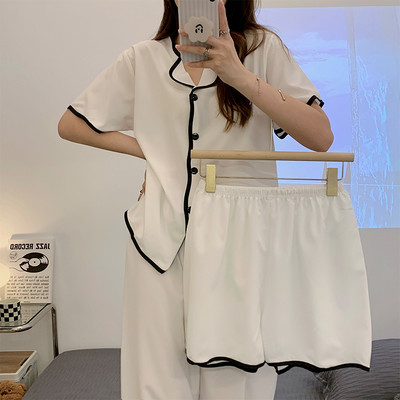 Ένα νέο μοντέλο γυναικείας πιτζάμες