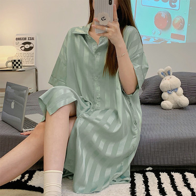 Καλοκαιρινό σατέν νυχτικό για γυναίκες