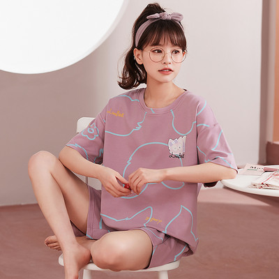 Γυναικείες καλοκαιρινές πιτζάμες 