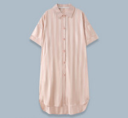 Дамска раирана пижама -тип риза с къс ръкав и копчета 