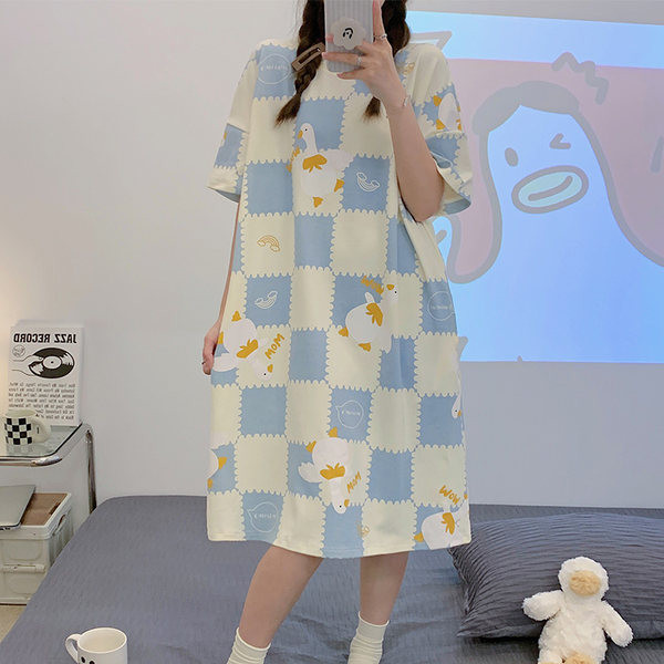 Γυναικείο νυχτικό με οβάλ λαιμόκοψη