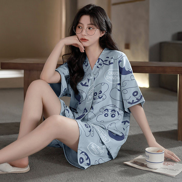 Ženska pidžama s printom - primjerena za ljeto