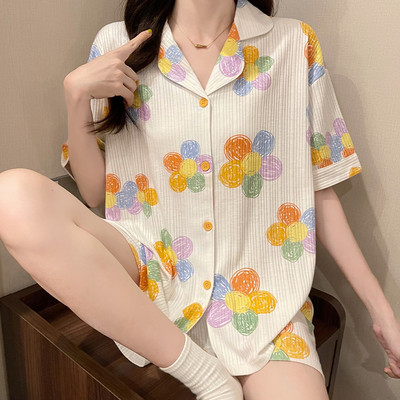 Дамска пижама от две части с флорален десен